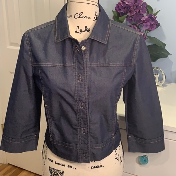 BCBGMAXAZRIA Jeans Chambray Cropped Jacket - Picture 2 of 6